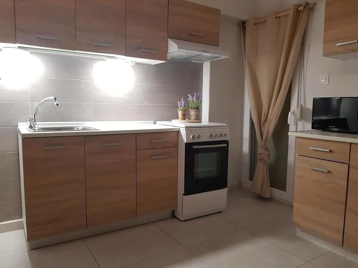 Antigonidon Square Luxury Apartment Szaloniki Görögország